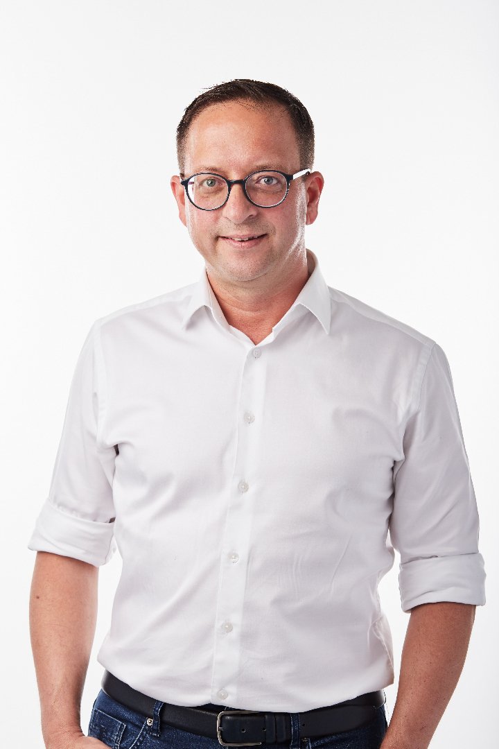 Abel S.